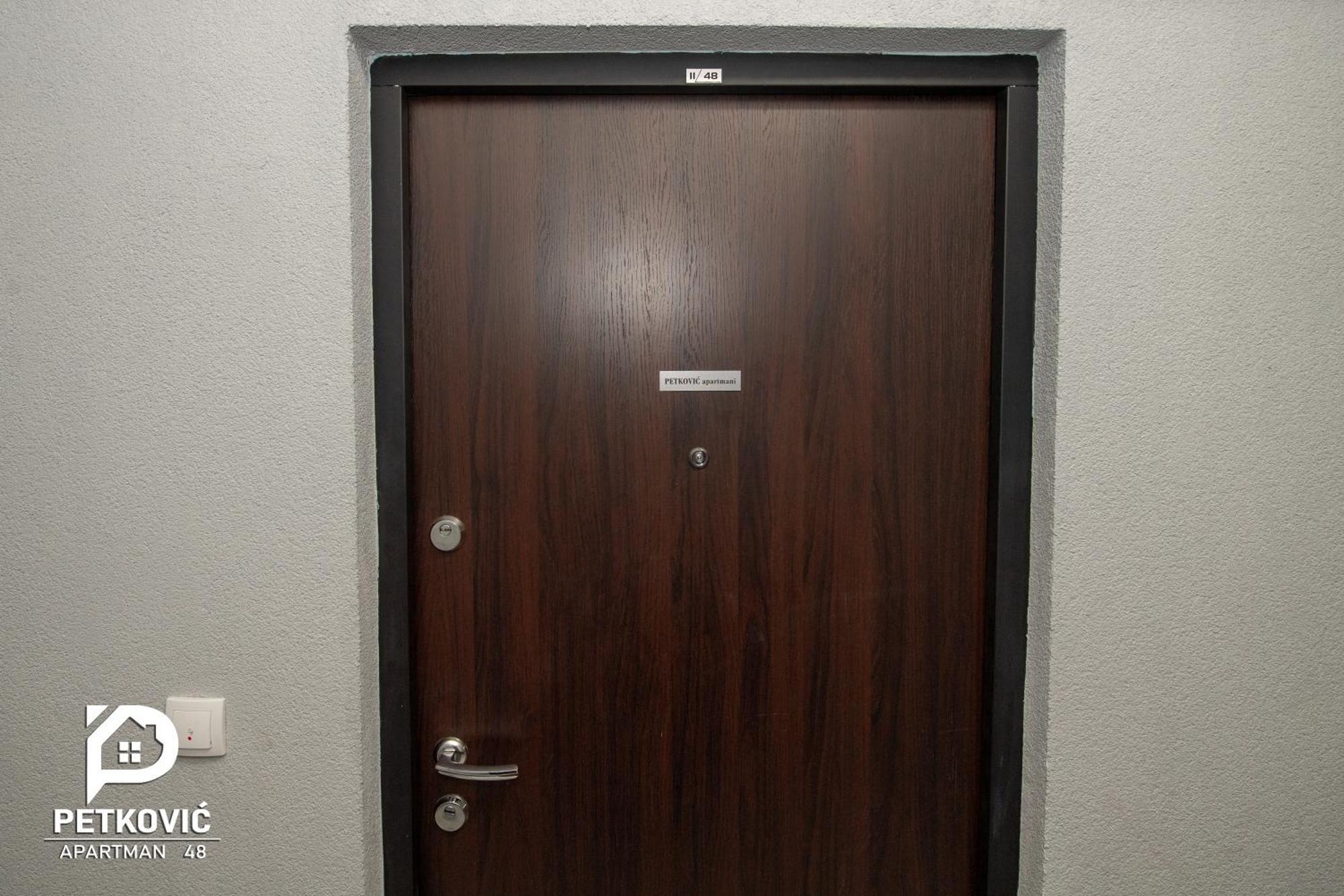 Apartment Petkovic 48 Vauceri
